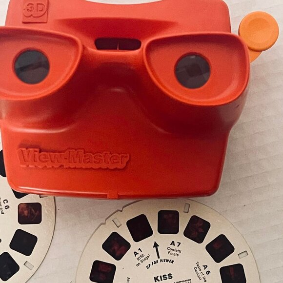View Master 3D-set of 3 KISS REELS 1978~A 1-7, B 1-7 &C 1-7 ~ WORKS~ RED~ VTG. - Picture 4 of 5